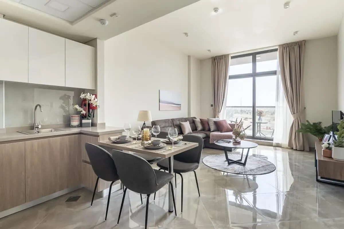 Frank Porter - Majestique Residence 2 Dubai United Arab Emirates
