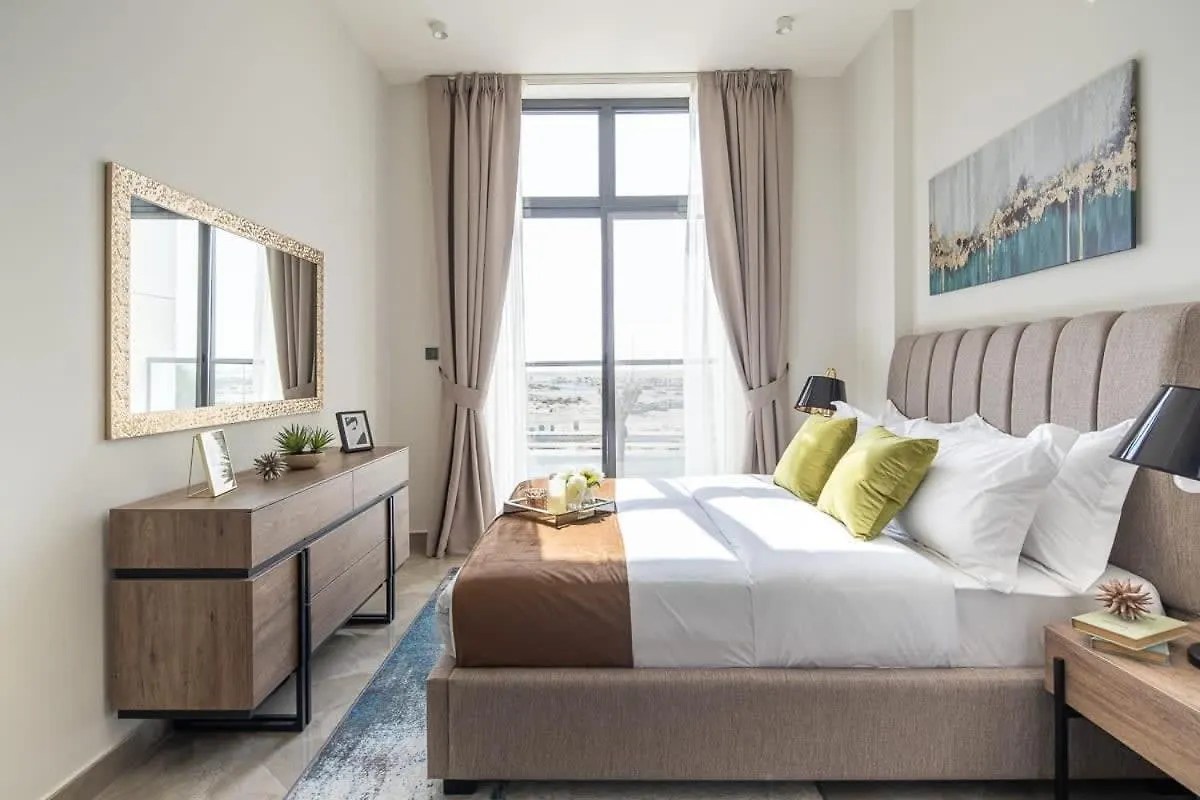 Frank Porter - Majestique Residence 2 Dubai United Arab Emirates